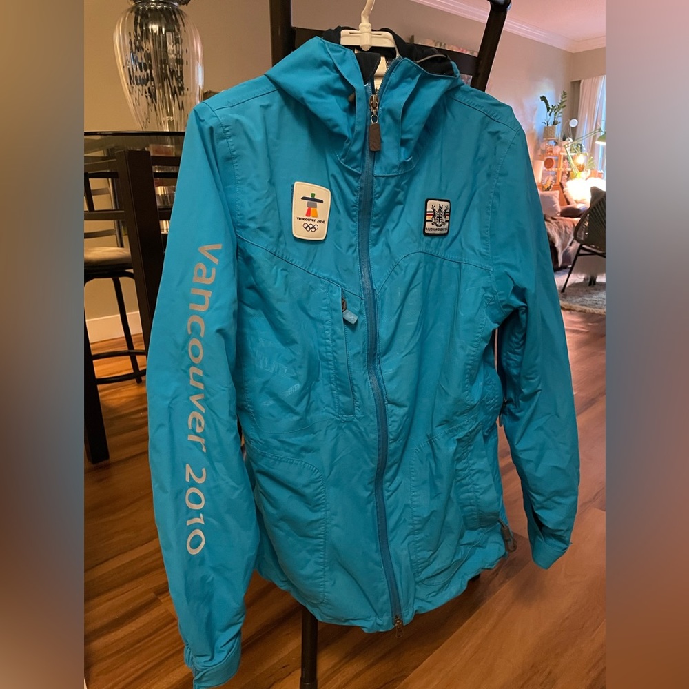 2010 winter Olympic jacket women size small
